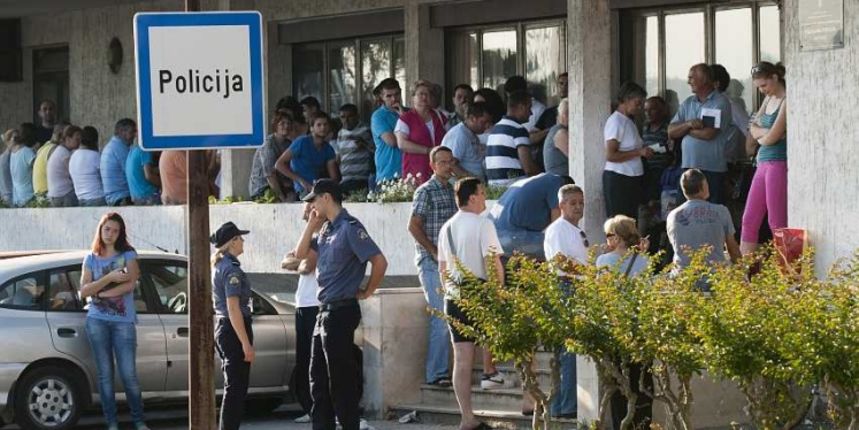Stampedo u Metkoviću: Pogranične propusnice poskupljuju 400 posto!, foto: dalmacijanews.hr