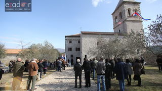 U Donjem Karinu obilježeno sjećanje na rušenje Franjevačkog samostana tijekom VRO Maslenica