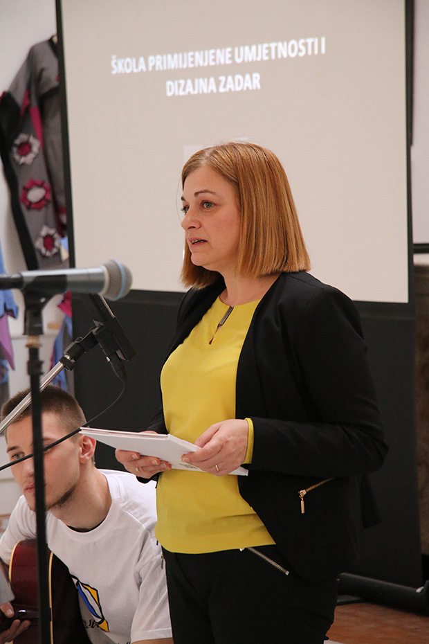 Image 432675 (auto) Image 432675 (auto)