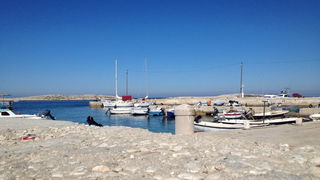 Premuda: Akcija čišćenja plaže “Zad crikve”, Foto: Ivana, Eva, Mia i Lea