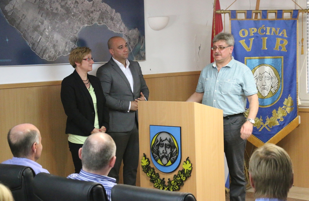 Delegacija Južnomoravske regije u posjeti otoku Viru Delegacija Južnomoravske regije u posjeti otoku Viru
