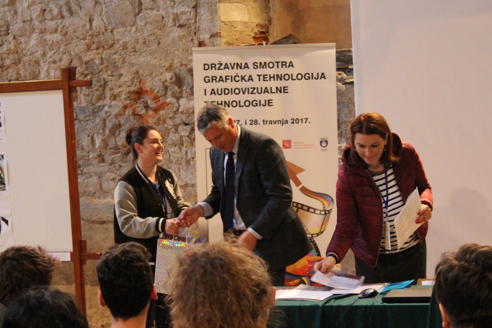 Državna smotra iz obrazovnog sektora Grafičke tehnologije i audiovizualnih tehnologija Državna smotra iz obrazovnog sektora Grafičke tehnologije i audiovizualnih tehnologija