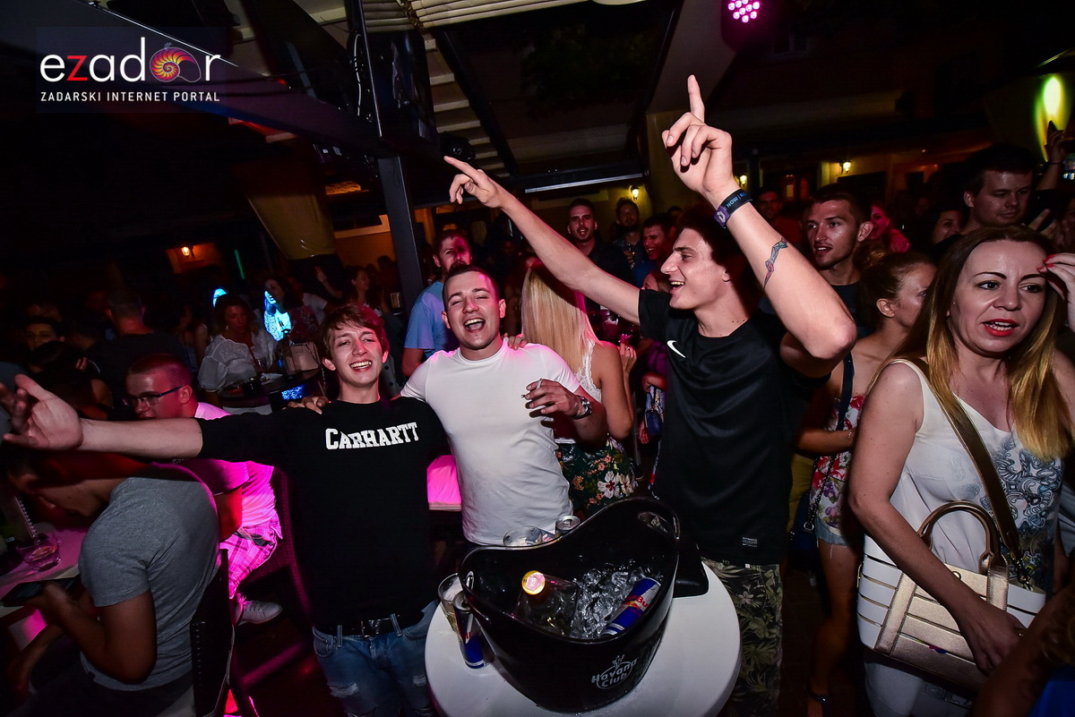 Domenica @ Kult Caffebar