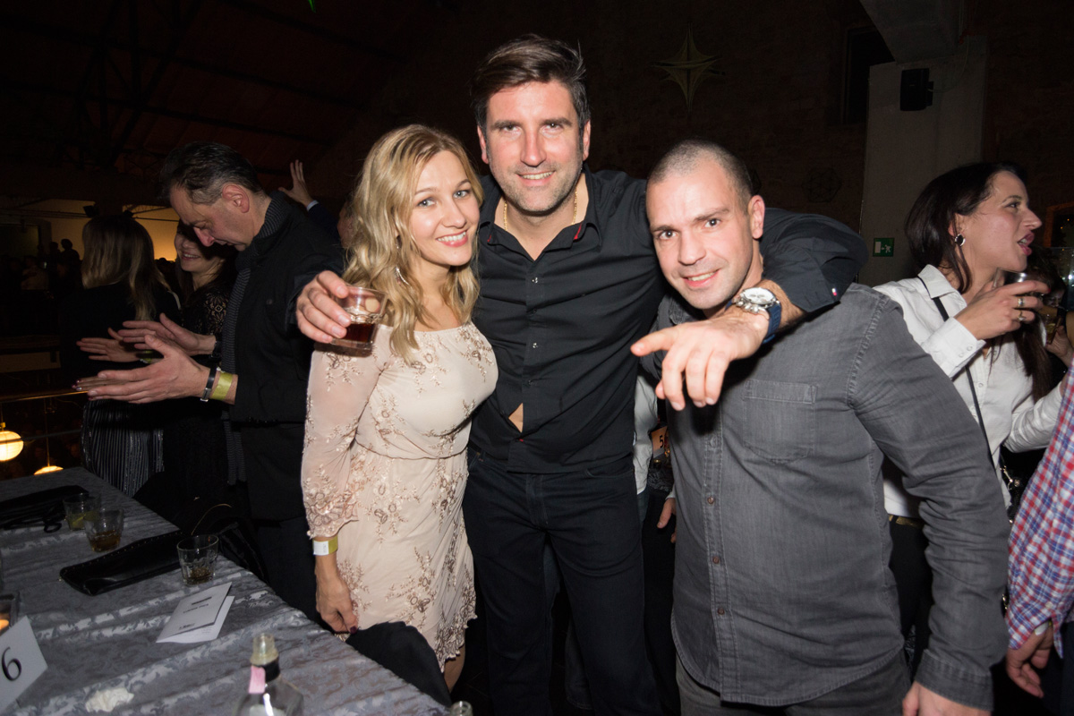 Božićni koncert Tomislava Bralića i klape Intrade u zadarskom klubu Arsenal 25. prosinca 2016.