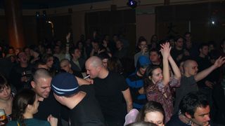 Letu štuke u Maya pub-u Letu štuke u Maya pub-u