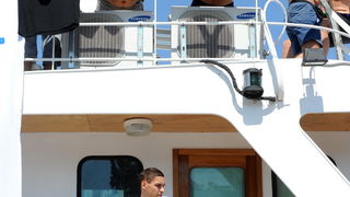 Zadar, 200811.
Navijacka skupina Tornado iz Zadra krenula je brodom na nogometnu utakmicu 5. kola 1. HNL-a u Sibeniku
Foto: Andrija Lucic / CROPIX Zadar, 200811.
Navijacka skupina Tornado iz Zadra krenula je brodom na nogometnu utakmicu 5. kola 1. HNL-a u Sibeniku
Foto: Andrija Lucic / CROPIX