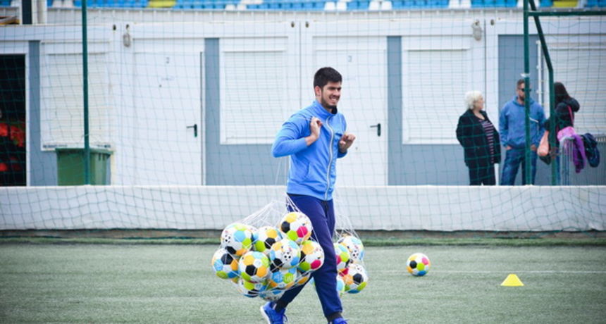 U Stanovima održan Festival ženskog nogometa su sudjelovale djevojčice iz Nk Zadar, Nk Vrčevo, Nk Primorac Biograd, Nšk Sv.Mihovil i cure iz Oš Stanovi U Stanovima održan Festival ženskog nogometa su sudjelovale djevojčice iz Nk Zadar, Nk Vrčevo, Nk Primorac Biograd, Nšk Sv.Mihovil i cure iz Oš Stanovi