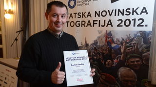 Zagreb, 250313.
Hrvatsko novinarsko drustvo, Perkovceva 2.
U Novinarskom domu odrzana je svecana dodjela nagrada za najbolje hrvatske novinske fotografije.
Zbor fotoreportera Hrvatske izbor najboljih novinskih fotografija organizira vec desetu godinu za r