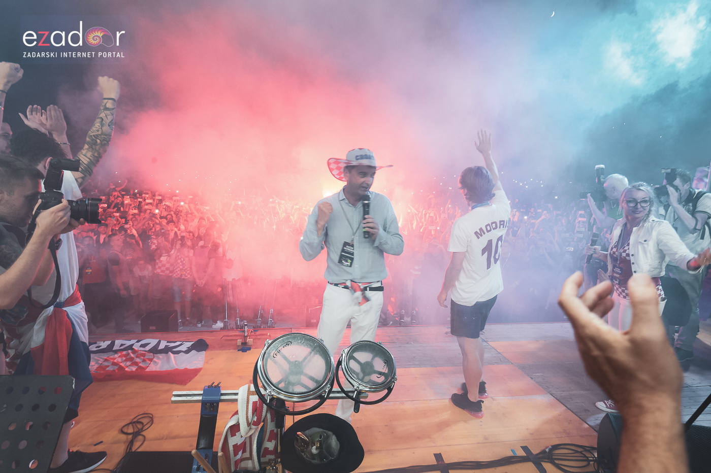 Zadar priredio čudesan doček svojim Vatrenim herojima (1)