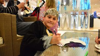 Image 681469 (auto) Image 681469 (auto)