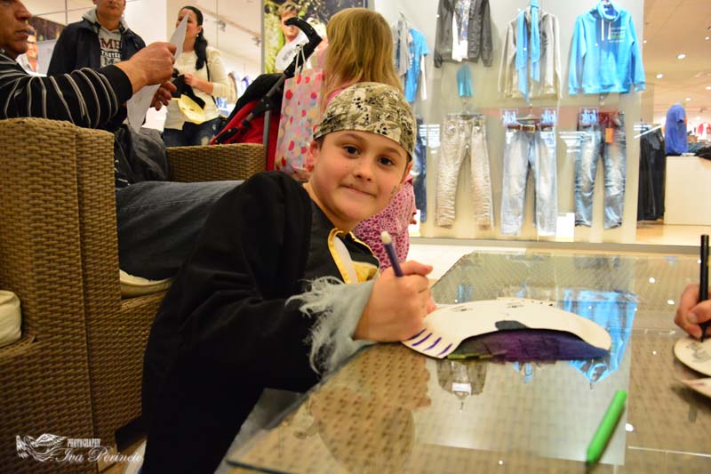 Image 681469 (auto) Image 681469 (auto)