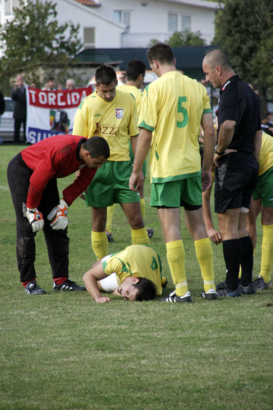 Hajduk – Zlatna Luka, Prijateljska utakmica povodom 75 godina osnivanja NK Zlatna luka