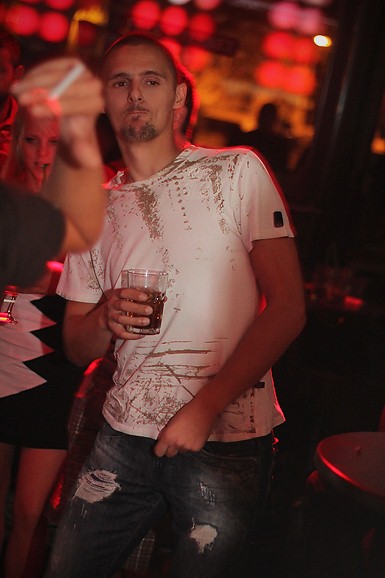 Brandon Morales u Maraschino baru (foto:Saša Čuka) Brandon Morales u Maraschino baru (foto:Saša Čuka)