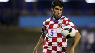 Zagreb, 050909.
Stadion Maksimir.
Nogometna utakmica kvalifikacija za SP u Juznoj Africi 2010. izmedju Hrvatske i Bjelorusije.
Na slici: Vedran Corluka.
Foto: Goran Mehkek / CROPIX
