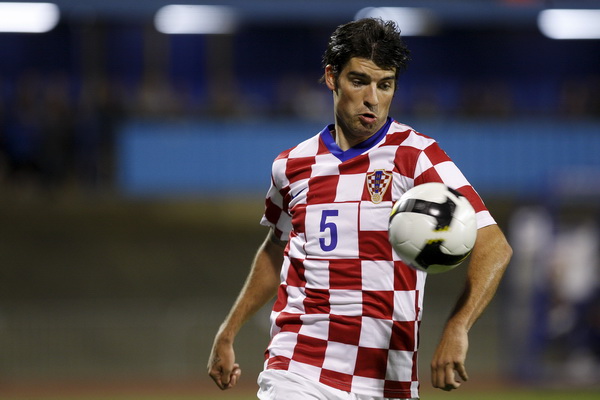 Zagreb, 050909.
Stadion Maksimir.
Nogometna utakmica kvalifikacija za SP u Juznoj Africi 2010. izmedju Hrvatske i Bjelorusije.
Na slici: Vedran Corluka.
Foto: Goran Mehkek / CROPIX