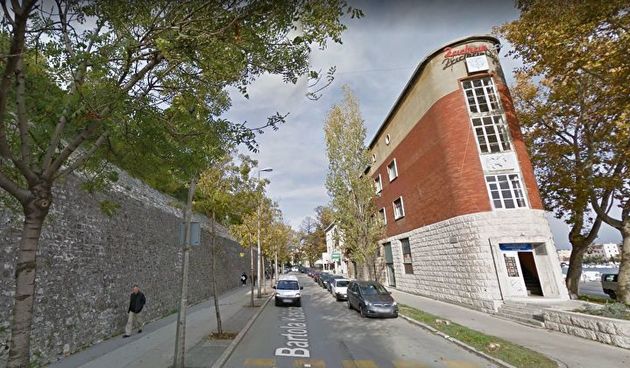 Zgrada Pegla, Ulica Bartula Kašića