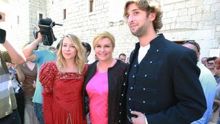 Kaštel Lukšić: Kolinda Grabar-Kitarović obišla Muzej grada Kaštela u dvorcu Vitturi Kaštel Lukšić: Kolinda Grabar-Kitarović obišla Muzej grada Kaštela u dvorcu Vitturi