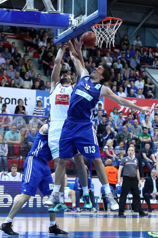 Zagreb – 7. kolo A-1 lige za prvaka, KK Cibona – KK Zadar 82-66. Photo: Goran Stanzl/PIXSELL Zagreb – 7. kolo A-1 lige za prvaka, KK Cibona – KK Zadar 82-66. Photo: Goran Stanzl/PIXSELL