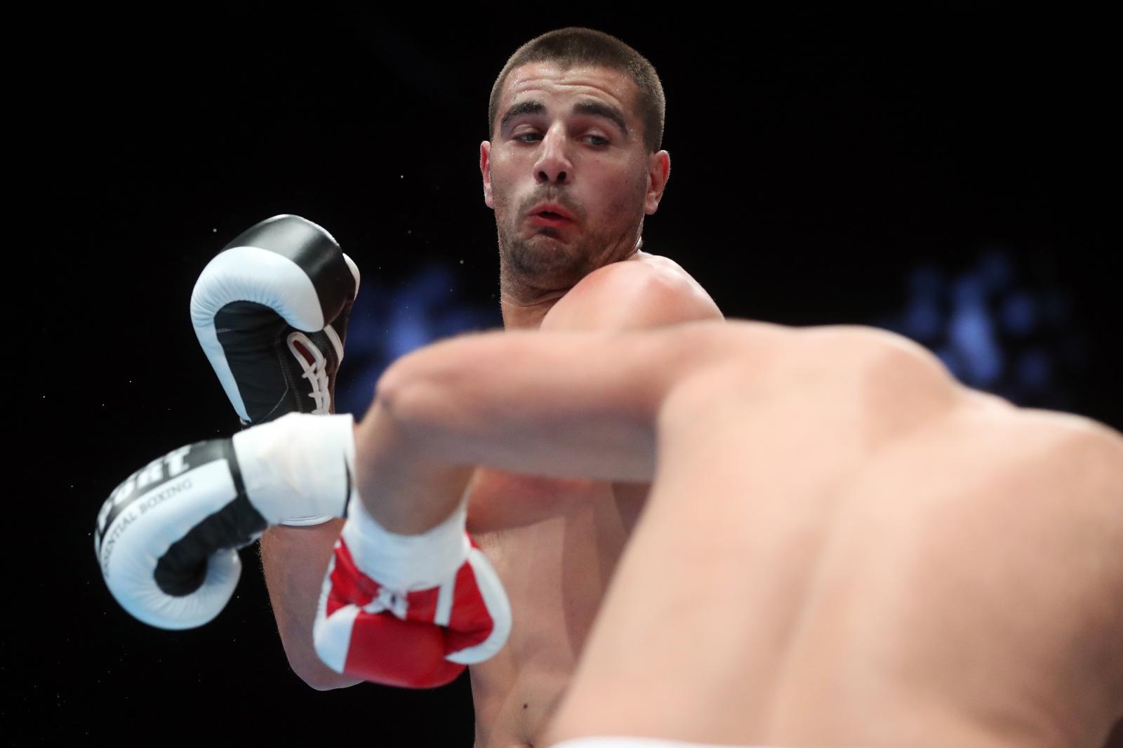 Josip Bepo Filipi pobjedio Srbina Predraga Jevtića u prvom profesionalnom meču