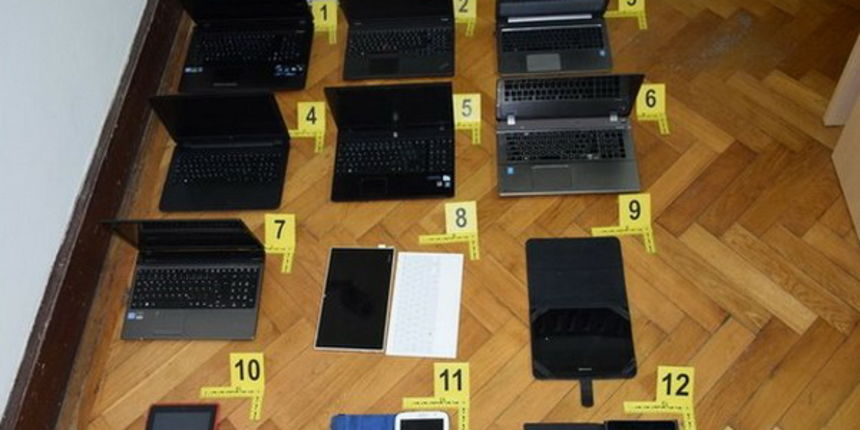 Dio ukradene tehniče robe- laptopi i tableti. Foto: MUkP Dio ukradene tehniče robe- laptopi i tableti. Foto: MUkP