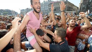 Izbjeglice i imigranti na željezničkom kolodvoru Keleti ulicama Budimpešte, Photo: Marko Jurinec/PIXSELL Izbjeglice i imigranti na željezničkom kolodvoru Keleti ulicama Budimpešte, Photo: Marko Jurinec/PIXSELL