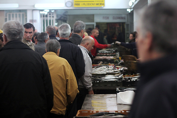 Đir po pešakariji 6. travnja 2012. (foto:Saša Čuka) Đir po pešakariji 6. travnja 2012. (foto:Saša Čuka)