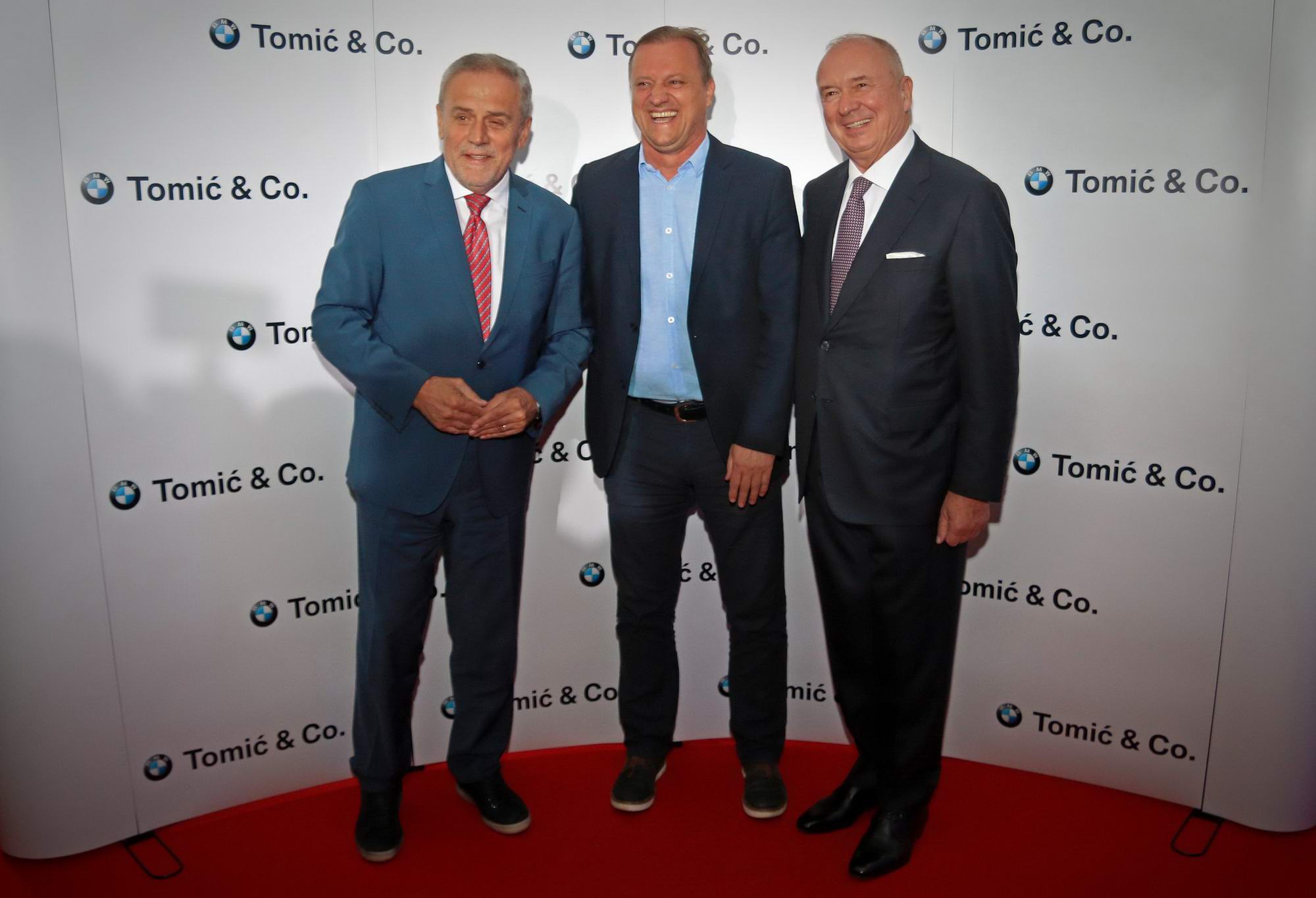 Svečano otvorenje prodano-servisnog centra Tomić & Co. Svečano otvorenje prodano-servisnog centra Tomić & Co.