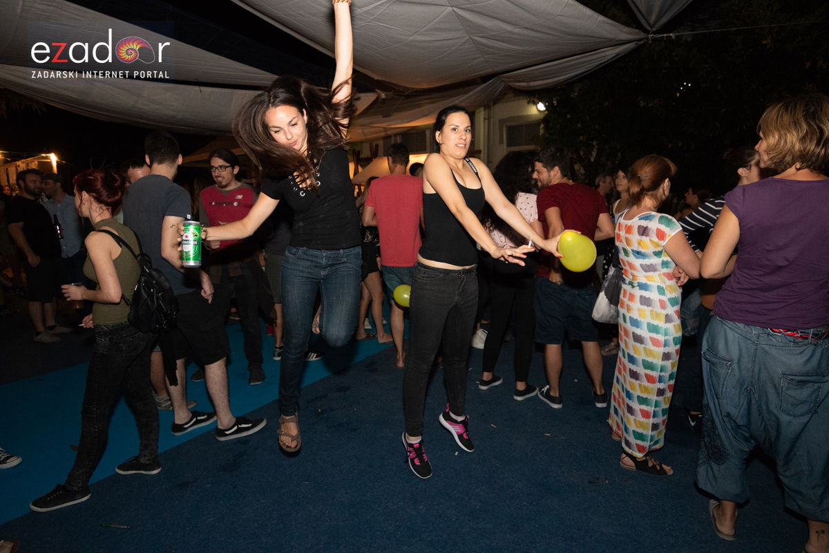 KvartArt 2018.: Art buvljak & koncert Nipplepeoplea