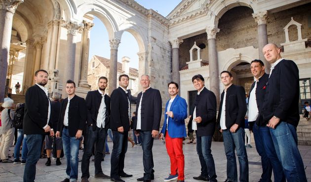 “Samo njoj ću pivat” – nova pjesma klape Rišpet