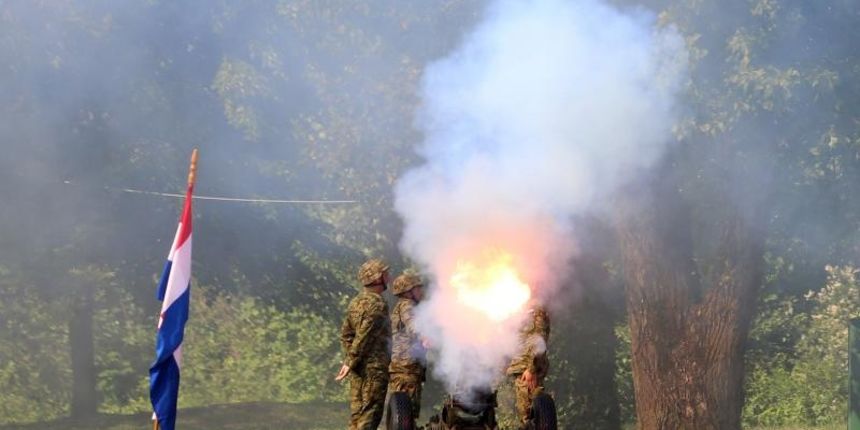 Svecanost 25. obljetnice formiranja Oruzanih snaga Republike Hrvatske, Dana Oruzanih snaga Republike Hrvatske i Dana Hrvatske kopnene vojske Photo: Borna Filic/PIXSELL Svecanost 25. obljetnice formiranja Oruzanih snaga Republike Hrvatske, Dana Oruzanih snaga Republike Hrvatske i Dana Hrvatske kopnene vojske Photo: Borna Filic/PIXSELL