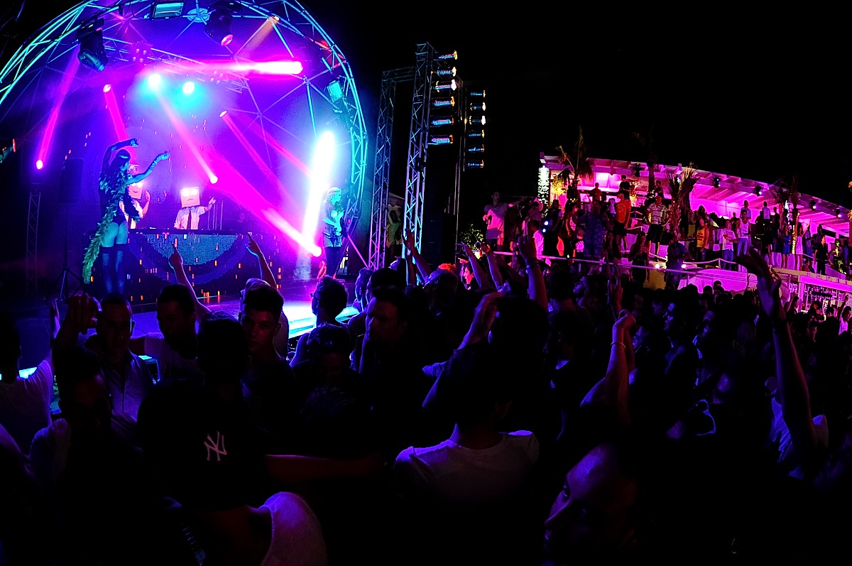 Aquarius Klub, 8. kolovoza: After beach party i DJ From Mars, foto: Goran Telak Aquarius Klub, 8. kolovoza: After beach party i DJ From Mars, foto: Goran Telak