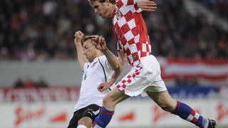 Klagenfurt, 190510.
Prijateljska nogometna utakmica na stadionu Hypo Group Arena izmedju reprezentacija Austrije i Hrvatske.
Na slici: Ivan Strinic.
Foto: Drago Sopta / CROPIX