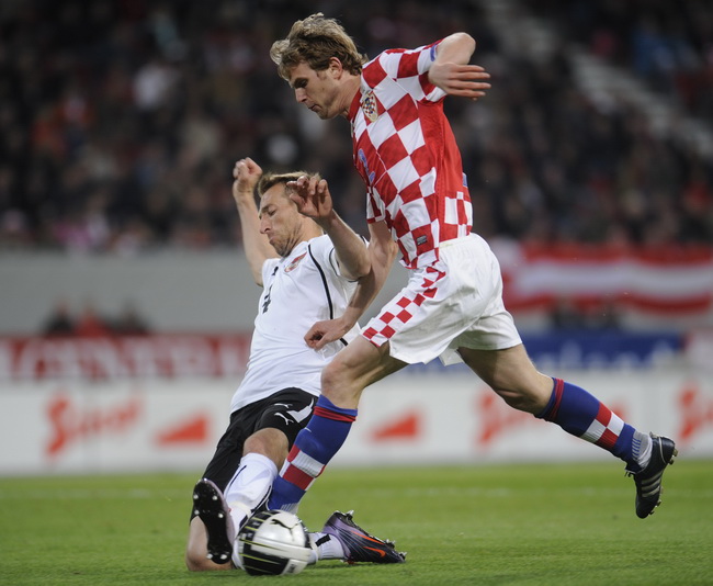 Klagenfurt, 190510.
Prijateljska nogometna utakmica na stadionu Hypo Group Arena izmedju reprezentacija Austrije i Hrvatske.
Na slici: Ivan Strinic.
Foto: Drago Sopta / CROPIX