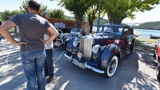 Tisuću kilometara sa oldtimerima Tisuću kilometara sa oldtimerima