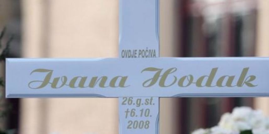 Ivana Hodak – sprovod (foto: 24sata.hr) Ivana Hodak – sprovod (foto: 24sata.hr)
