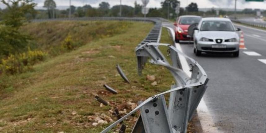 Jutros oko 9:30 na autocesti A1 kod cvoza Zadar1 dogodila se teska prometna nesreca u kojoj je smrtno stradala jedna osoba. Photo: Dino Stanin/PIXSELL