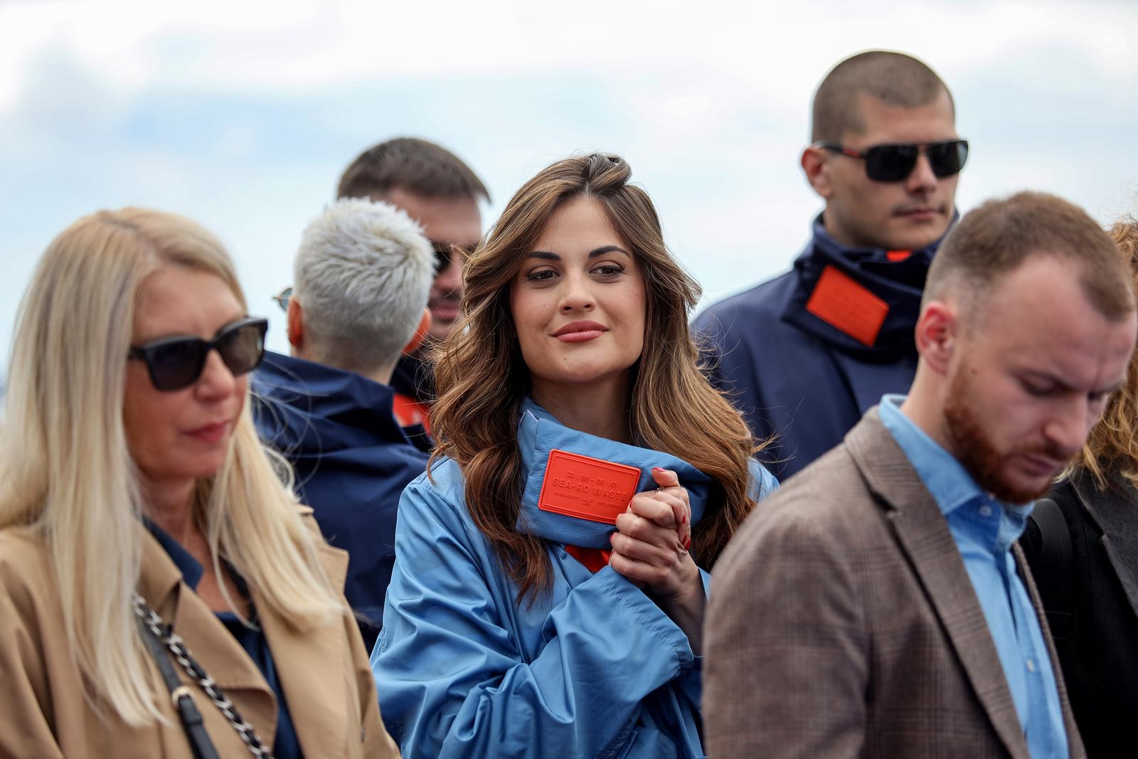 Ekološka manifestacija “Uz more, za more: zelena misija za održivu budućnost Hrvatske” održala se danas na plivarici Škoda koja je jutros u 11 sati isplovila iz zadarske luke Gaženica prema Ugljanu gdje će se provela akcija izvlačenja odbačenih ribarskih Ekološka manifestacija “Uz more, za more: zelena misija za održivu budućnost Hrvatske” održala se danas na plivarici Škoda koja je jutros u 11 sati isplovila iz zadarske luke Gaženica prema Ugljanu gdje će se provela akcija izvlačenja odbačenih ribarskih