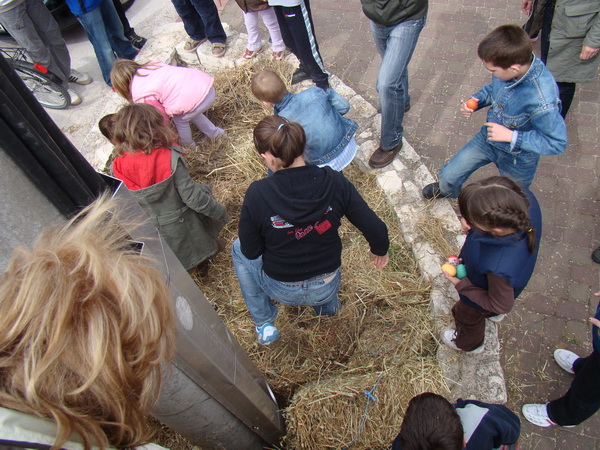 Humanitani uskrsni konvoj Zadar – Oklaj