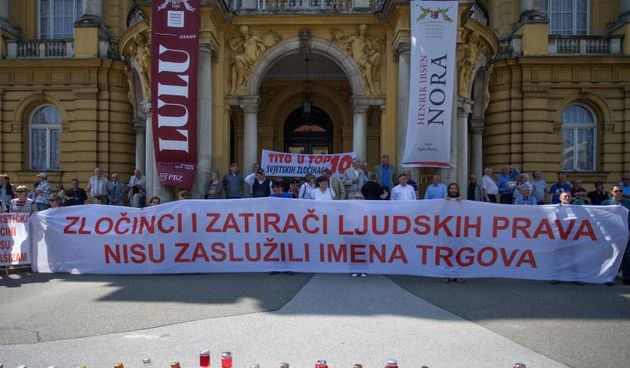 Trg marsala Tita, Zagreb – Javni prosvjed inicijative Krug za trg. Prosvjedom se od Gradske skupstine Grada Zagreba jos jednom trazi promjena imena Trga marsala Tita u Kazalisni ili u Sveucilisni trg. Photo: Davor Puklavec/PIXSELL