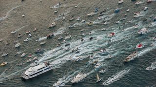 Splićani ispratili Olivera na posljednju plovidbu – fotografije iz zraka