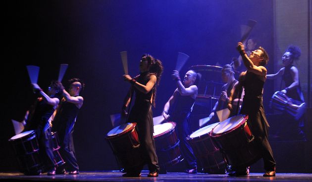 Drevne zvukove taiko bubnjeva u Hrvatsku donjeli su Yamato The drummers of Japan. Na slici: koncert Yamato bubnjara iz Japana. Foto: Damir Krajac / CROPIX