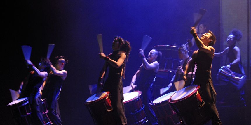 Drevne zvukove taiko bubnjeva u Hrvatsku donjeli su Yamato The drummers of Japan. Na slici: koncert Yamato bubnjara iz Japana. Foto: Damir Krajac / CROPIX Drevne zvukove taiko bubnjeva u Hrvatsku donjeli su Yamato The drummers of Japan. Na slici: koncert Yamato bubnjara iz Japana. Foto: Damir Krajac / CROPIX