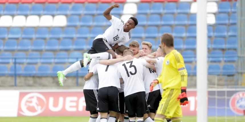 Njemačka U-17 Njemačka U-17