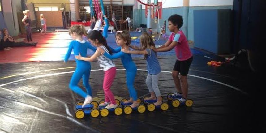 Upoznajte svijet cirkusa u predstavi “Povratak u prirodu” CIRCO-ART-a