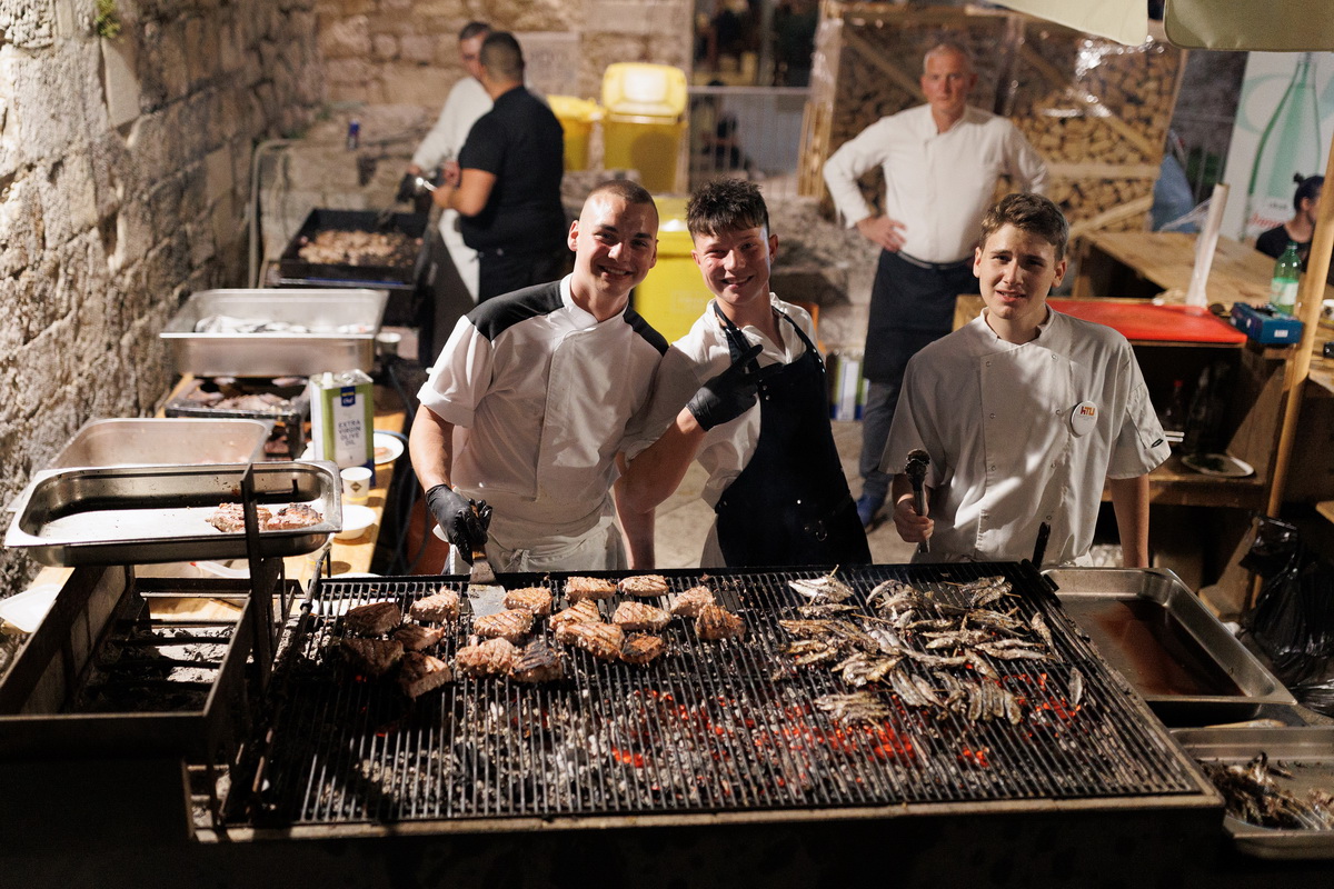 Prva večernja “fešta od rib'” Tuna, Sushi & Wine Festivala