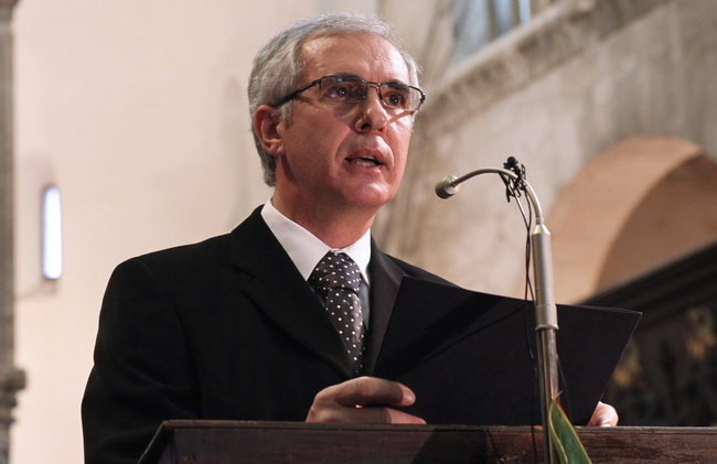 Zadar, 300110.
Pogreb zadarskog nadbiskupa Ivana Prendje u crkvi Svete Stosije.
Zadarski nadbiskup Ivan Prendja preminuo je iznenada  25. sijecnja 2010. godine u Zagrebu u 71. godini zivota, nakon 46 godina svecenistva i 20 godina biskupstva.
Na fotografi