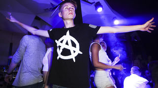 Zagreb, 28.06.2014. – A SADA PRAVAC: ZRCE – Na zatvaranju klupske sezone u punom Aquariusu (A2), Deejay Hrc (resident Zrce Spring Break festivala) dobru vibru ucinio je izvrsnom. Partijalo se do jutra uz najbolje iz EDM/commercial/trap/bass tvornice.