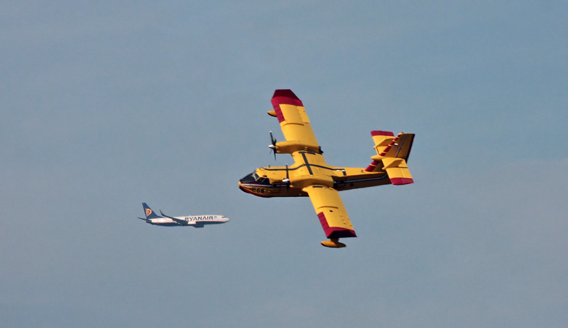Požar na Plovaniji (foto: Marin Gospić) Požar na Plovaniji (foto: Marin Gospić)