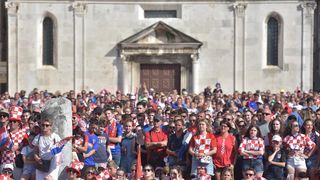 Tisuće Zadrana na Forumu navijalo za Vatrene u finalu Svjetskog prvenstva Tisuće Zadrana na Forumu navijalo za Vatrene u finalu Svjetskog prvenstva