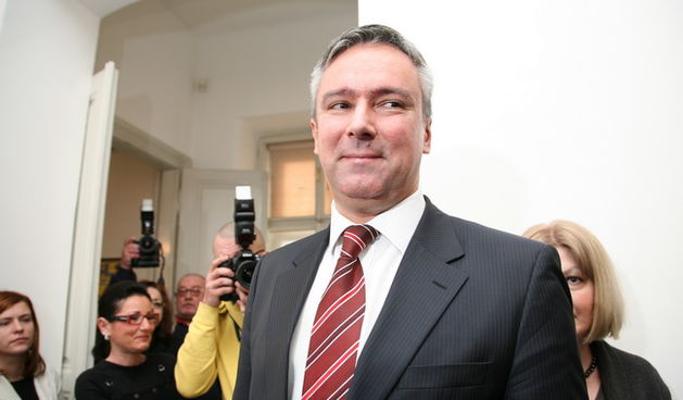 Zagreb, 030210. 
Zrinjevac.
Sjednica HSLS-a na kojoj ce biti rijeci o smjenjivanju Hrvoja Vojkovica.
Na slici predsjednik HSLS-a Darinko Kosor.
Foto: Biljana Gaurina / CROPIX